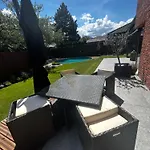 Katarina With Heated Pool Villa