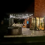 Villa Katarina With Heated Pool * Lipótszentmiklós