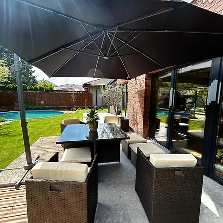 Katarina With Heated Pool Villa