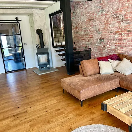 Katarina With Jacuzzi Villa