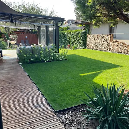 Katarina With Jacuzzi *