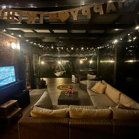 Katarina With Jacuzzi *