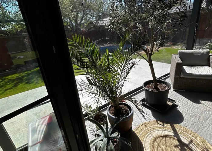 Katarina With Jacuzzi *